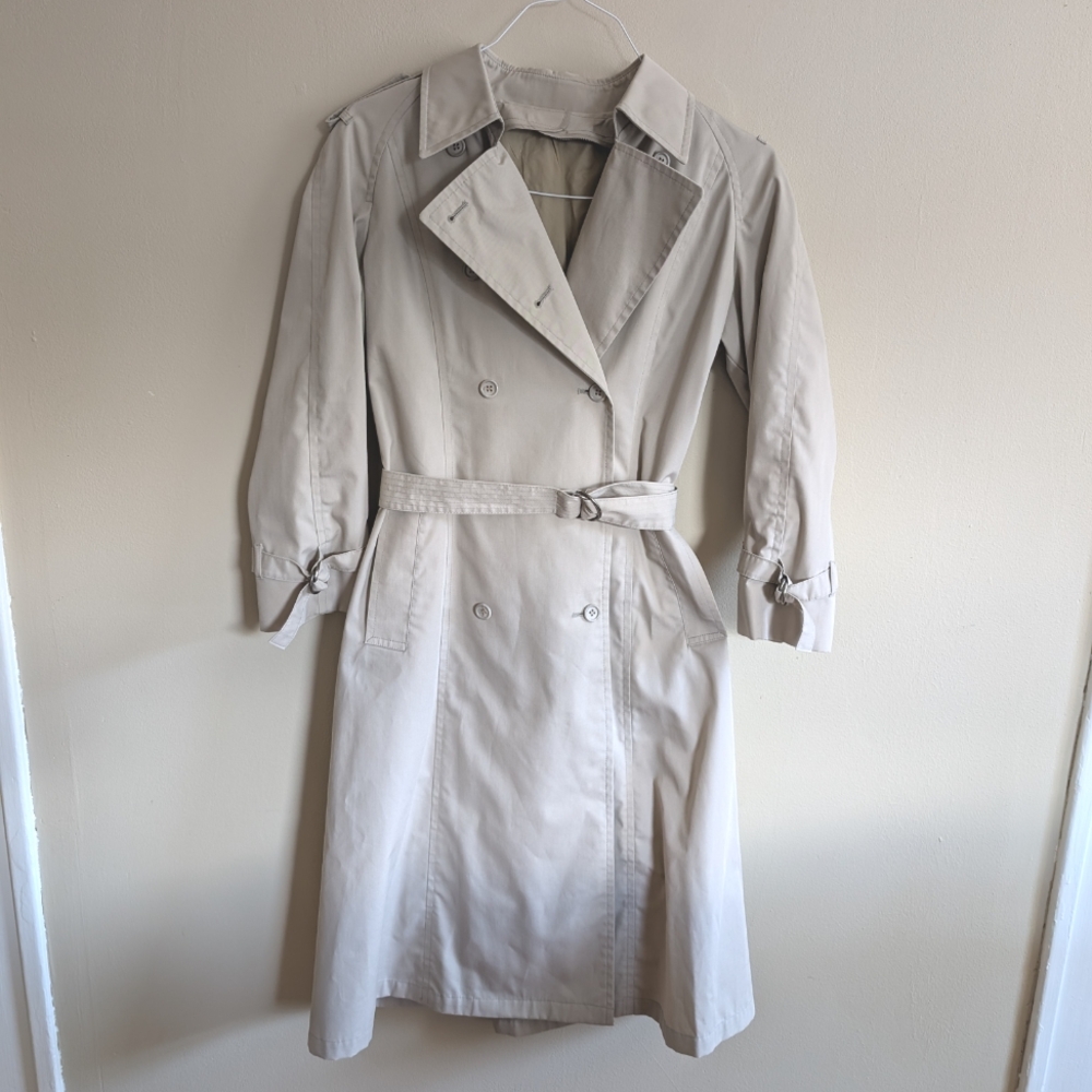 Vintage Union Made London Fog Classic Beige/Tan Women's Trench Coat Size 8